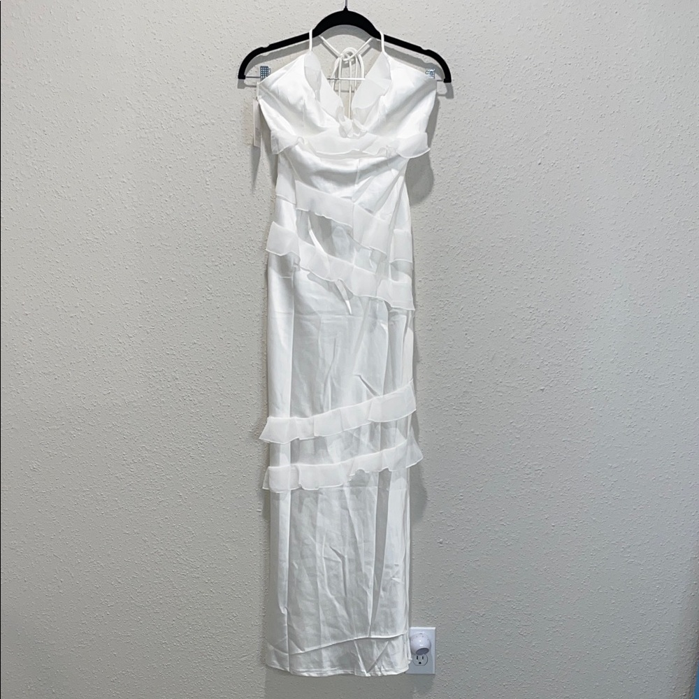 Chic White Halter Maxi Dress
